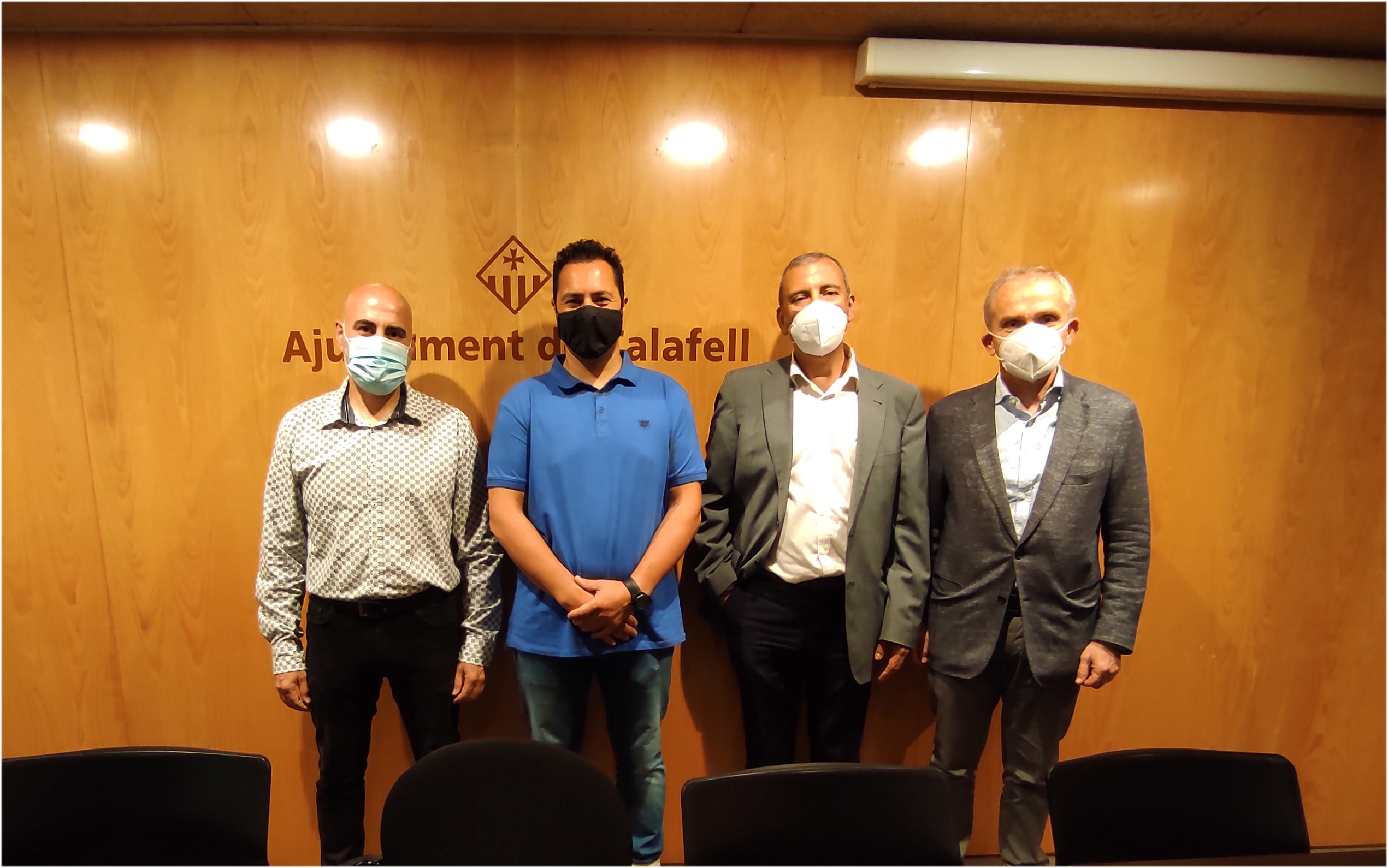 Signatura del conveni entre l'Ajuntament de Calafell i els gremis d'instal·ladors
