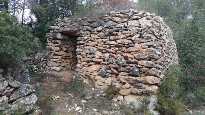 Cnstrucció de pedra seca 
